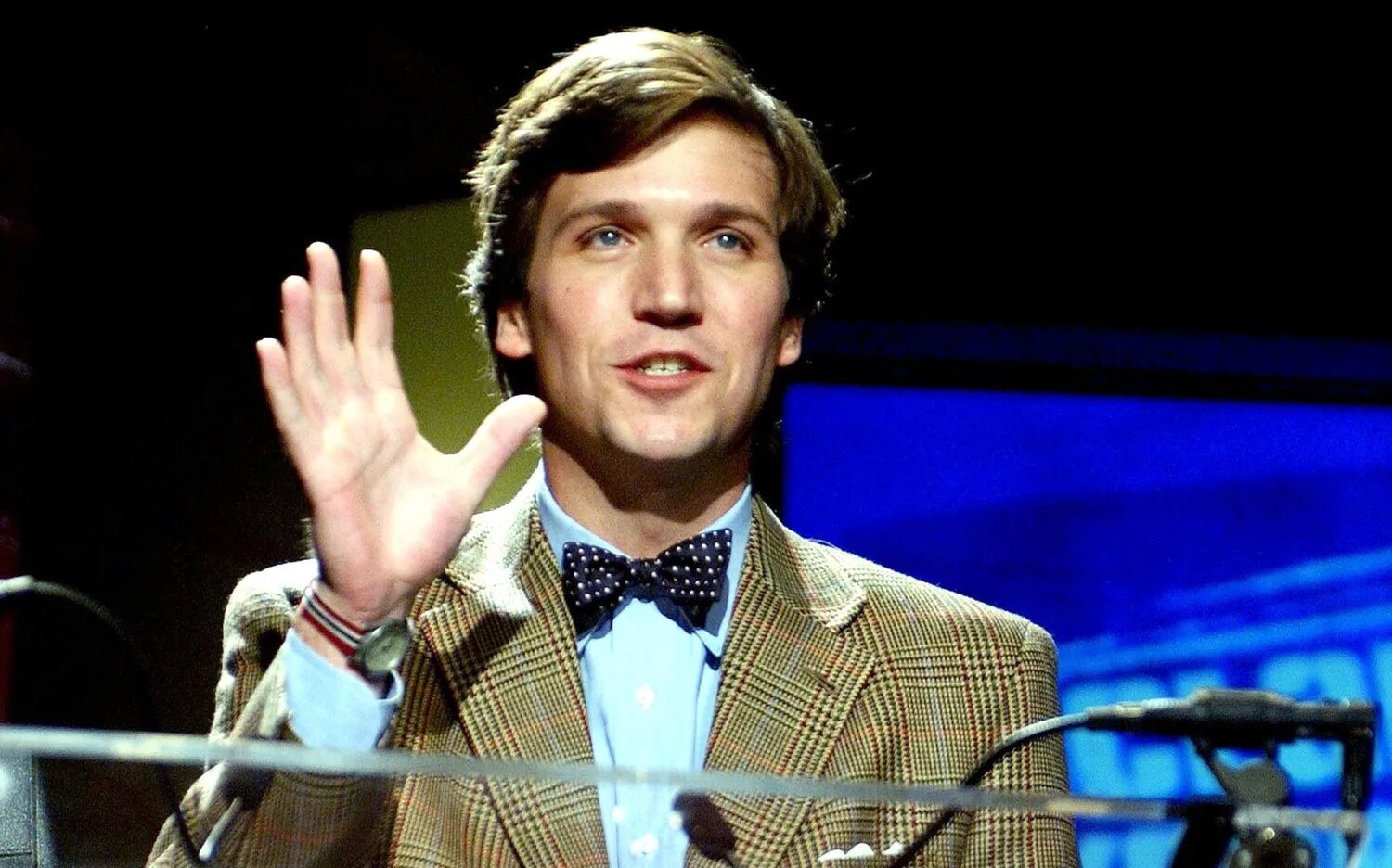 Tucker carlson youtube. Tucker carlson. ведущий фокс ньюс карлсон такер. американский журналист такер. карлос такер журналисты американские.