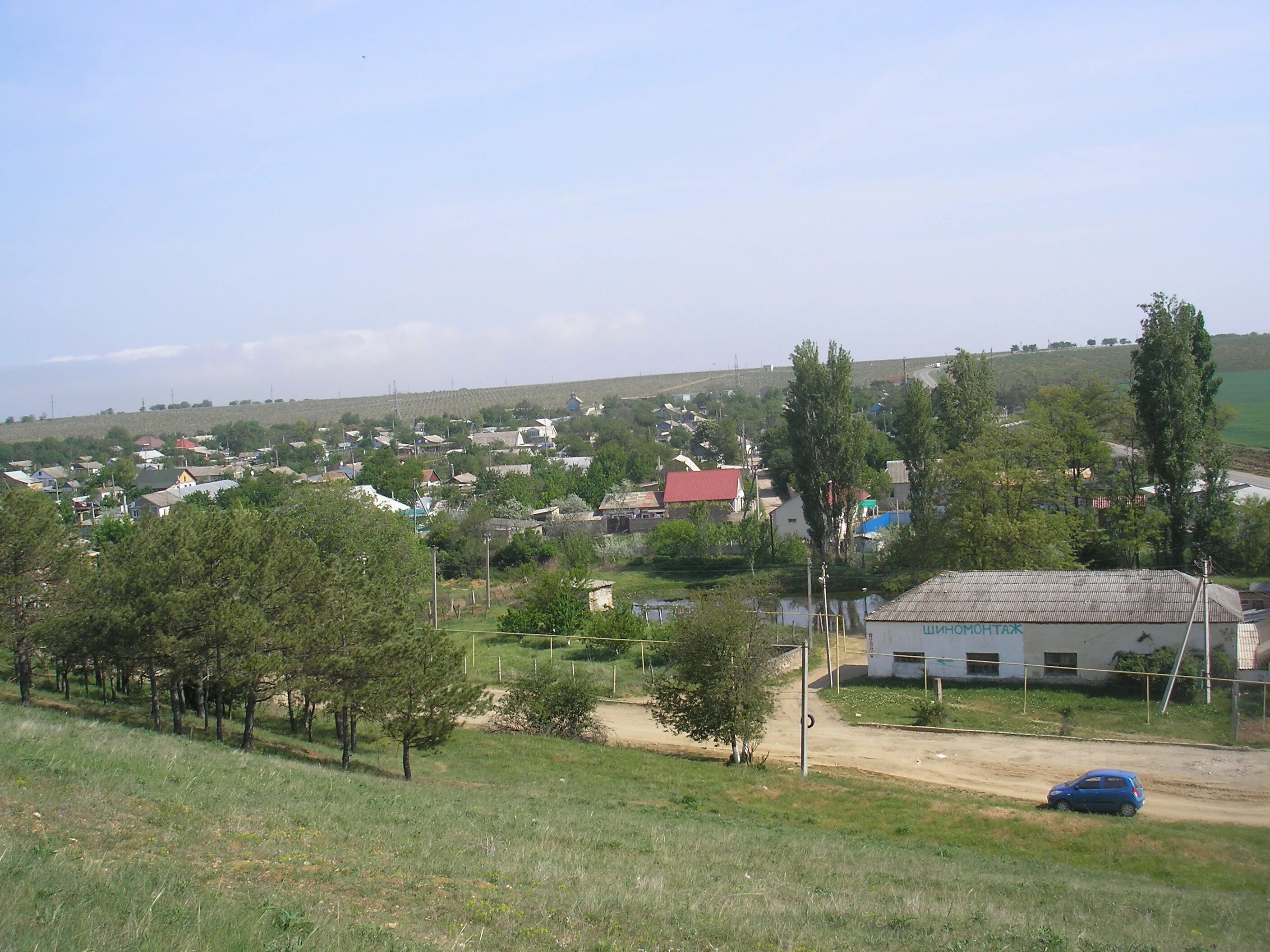 Село угловое бахчисарайский. Село угловое Бахчисарайский район. Село угловое Крым. Угловое Бахчисарайский район парк.