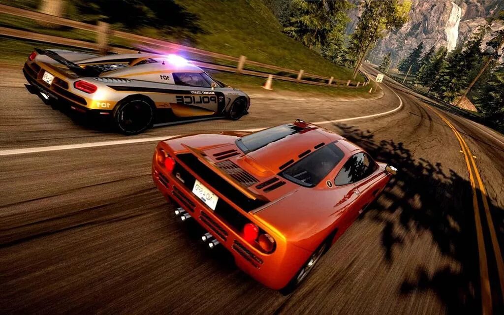 3 racing games. Need for Speed хот пурсуит. Нфс хот персьют. Need for Speed: hot Pursuit (2010). NFS 3 hot Pursuit машины.