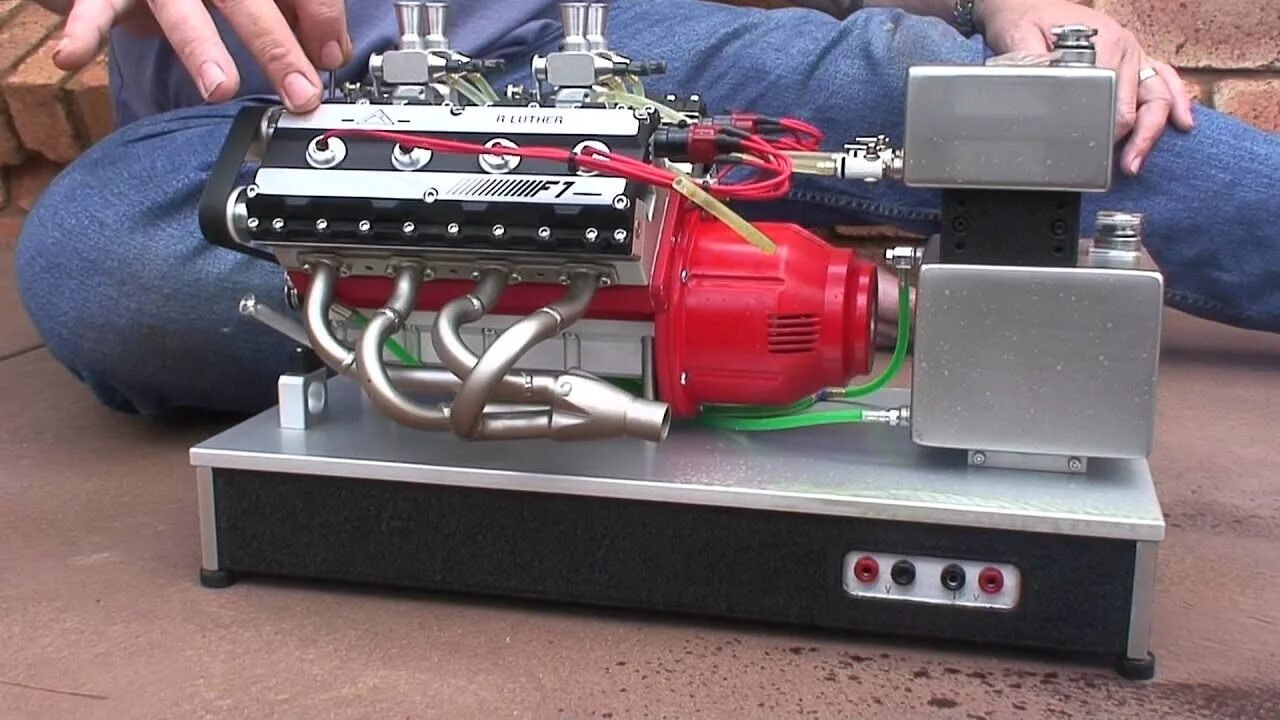 Header min engine version. Мини двс v8. мини двигатель v8 на бензине. mini v8 slayer. нитро двигателя v8.