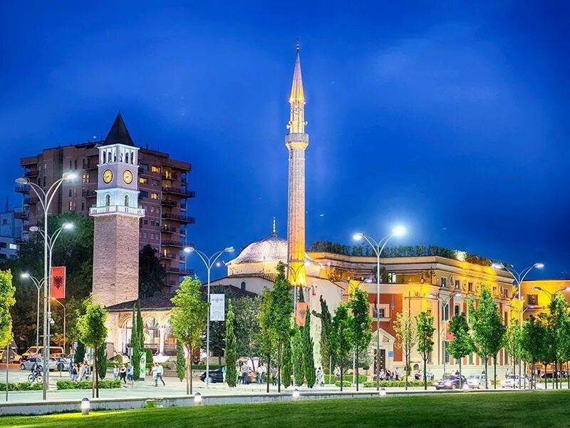 Тирана чья столица. Республика албания столица. тирана центр города. тирана албания. албания тирана достопримечательности.