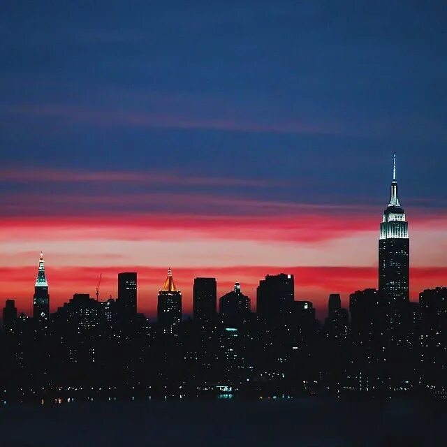 Чтомделать если трясутся рук. Почему человек дрожит когда холодно. У человека трясутся руки причина. Высказывания о людях которые лезут в чужую жизнь. Интересные рассказы из жизни.