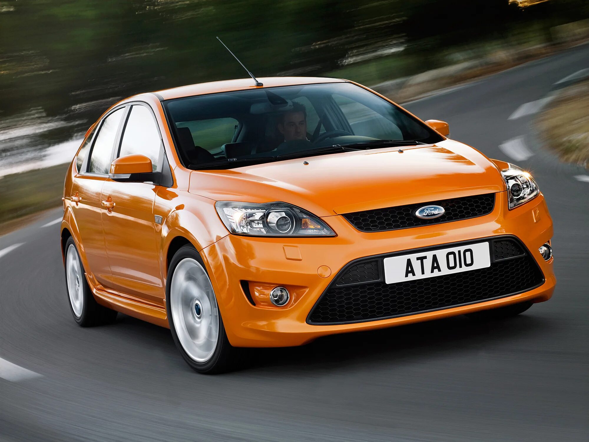 На каком месте форд. Ford Focus St 2008. Ford Focus 2 St 2008. Ford Focus St 5 дверей. Ford Focus 2 St Рестайлинг.