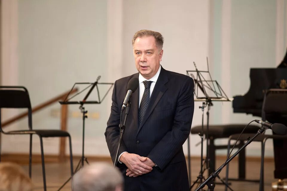 Соколов ректор московской консерватории. Ректор консерватории. Ректор консерватории. Васильев дирижер спб. Ректор консерватории.