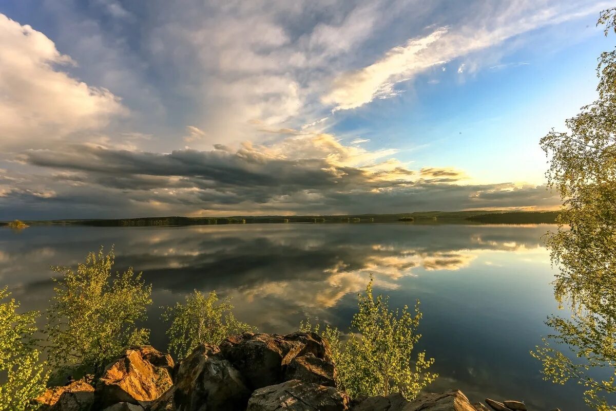 Озеро Чебаркуль. Озеро Чебаркуль Урал. Оз Чебаркуль Челябинская область. Челябинская область природа озеро Чебаркуль. Озера челябинская область фото