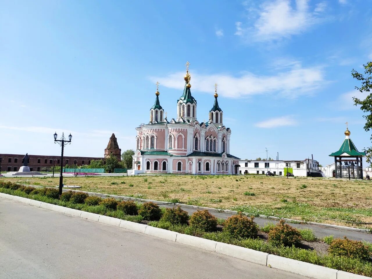 Далматовский монастырь курганская область. Далматовский монастырь курганская область. Далматово монастырь фото. Далматово монастырь фото. Далматово монастырь фото.