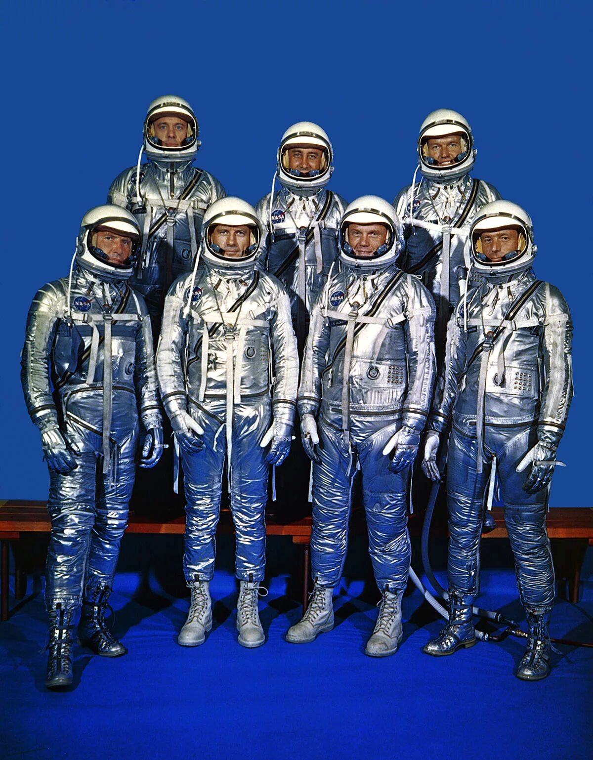 Первые американские космические полеты. Первый отряд астронавтов США. Первая семерка астронавтов Меркурий. Космический скафандр Меркурий. Скафандрах Navy Mark IV..