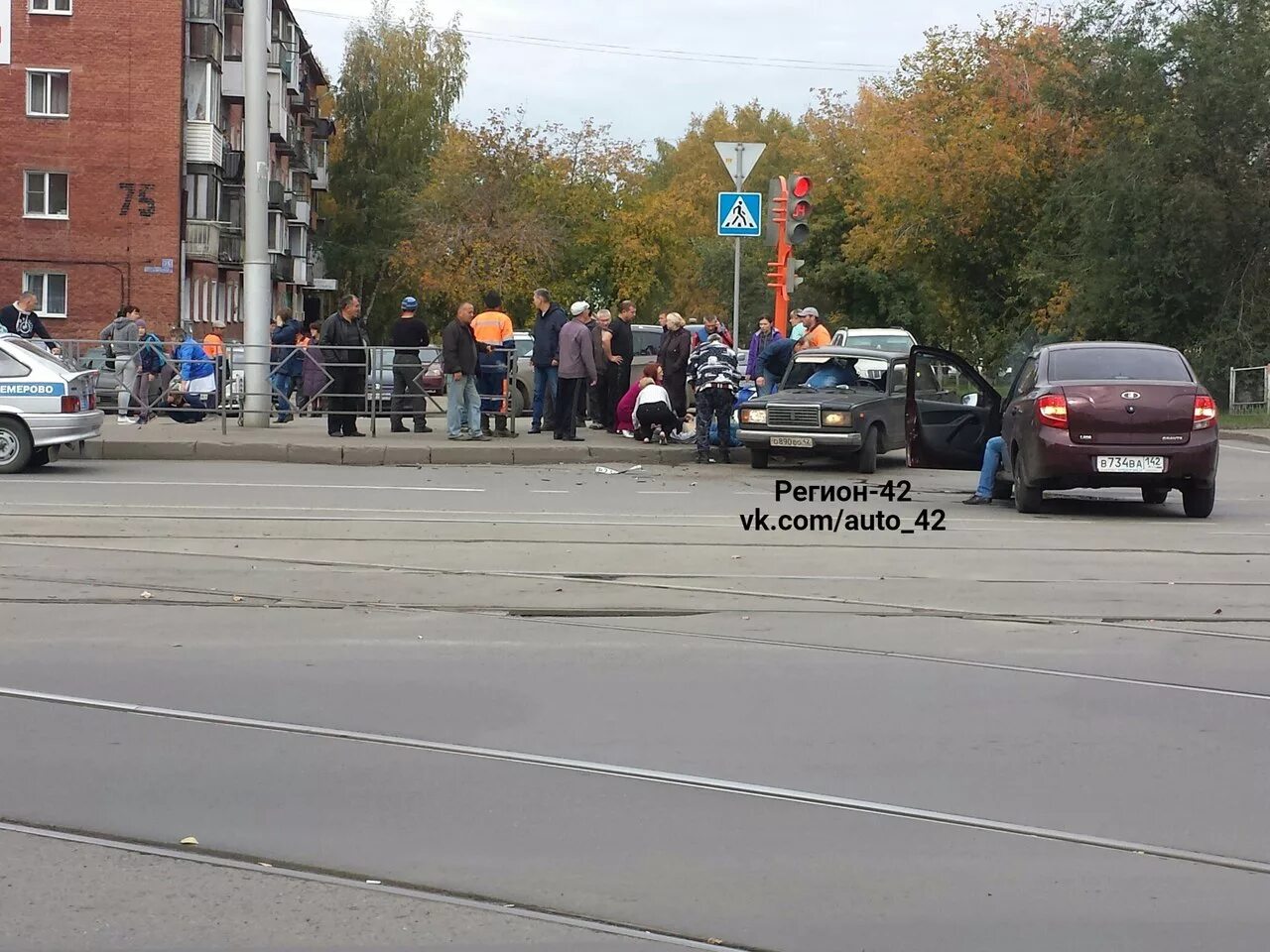 Авария в кемерово сегодня. Кемерово сегодня происшествия видео. Дтп пр шахтеров кемерово. 2022. Авария в кемерово сегодня.