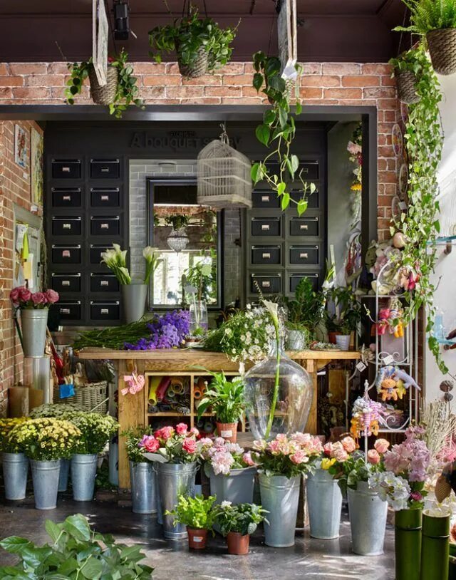 My flower shop. Интерьер цветочного салона. Салон цветов интерьер. Интерьер цветочного магазина. Декор цветочного магазина.