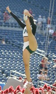 College Cheerleading, Cheerleading Pictures, Cheerleading Uniforms, Footbal...