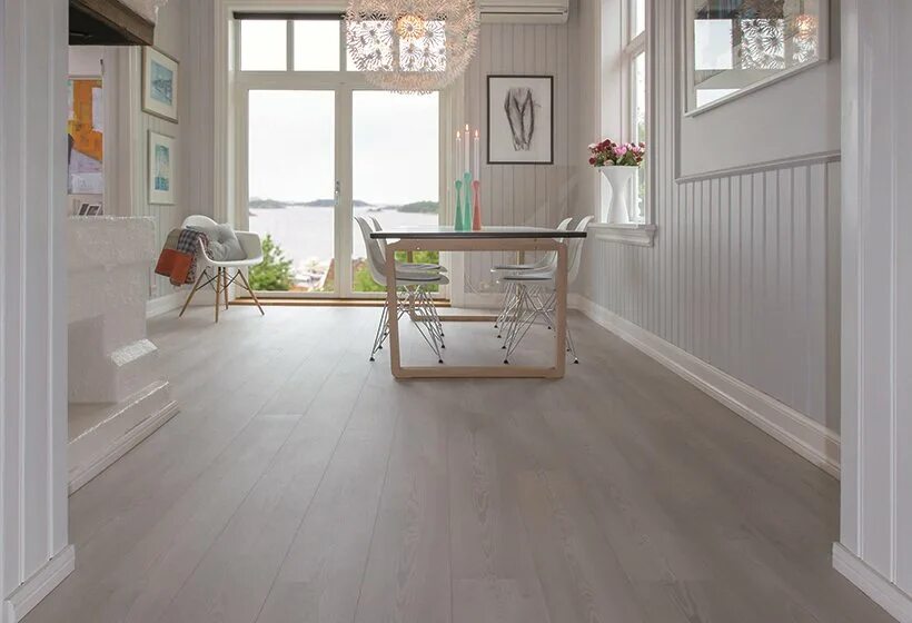Light hardwood floors and laminate in the interior White laminate flooring, Grey