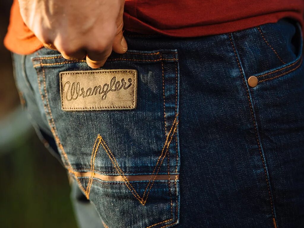 Как правильно пишется джинс. Джинсы монтана левис вранглер. jeans montana wrangler 1980. levis lee wrangler бренд. лейблы : вранглер, левис, монтана.
