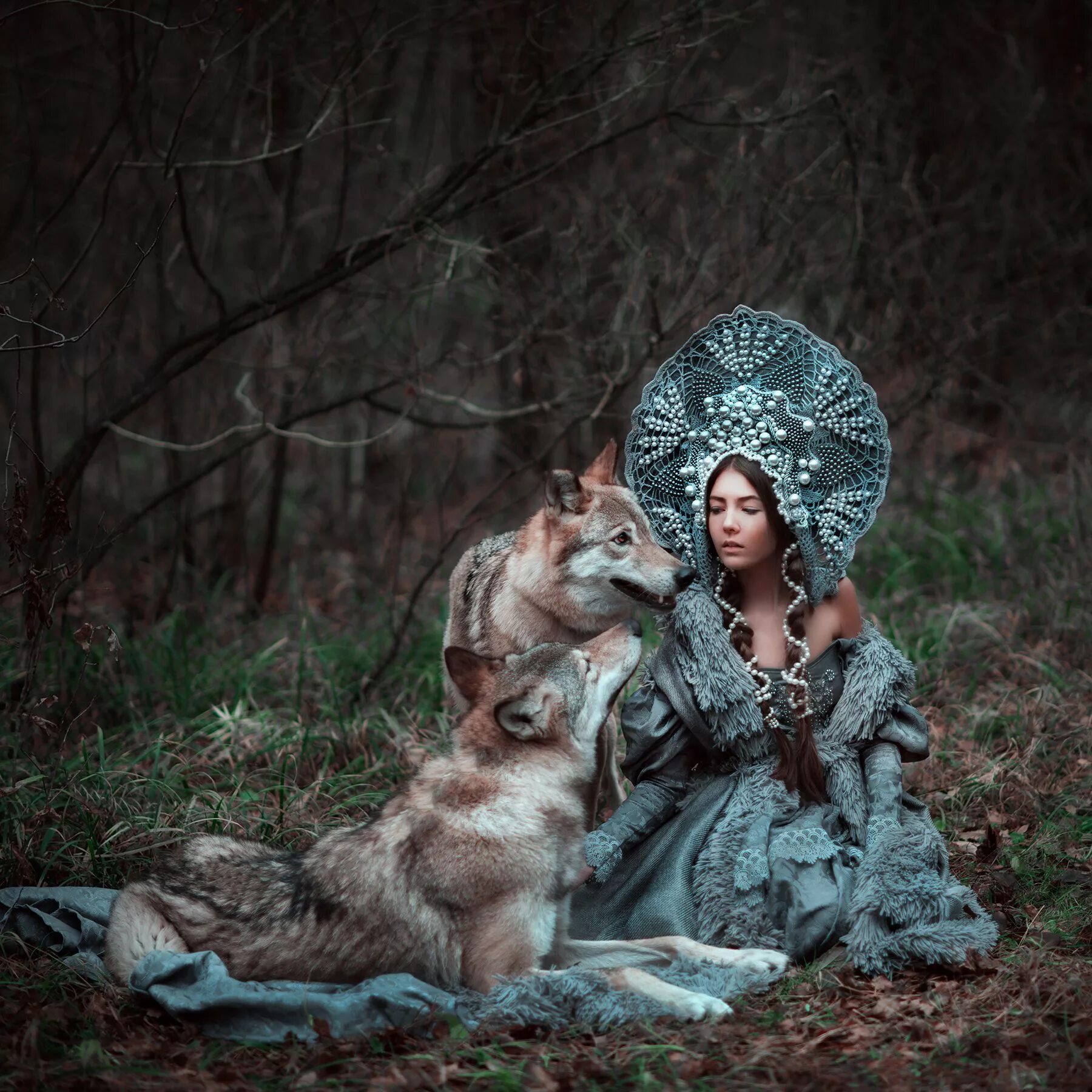 Образы русских сказок. Маргарита Карева фотограф кокошник. Мария Липина фотограф. Маргарита Карева Лисичка. Photographer: Мария Липина.