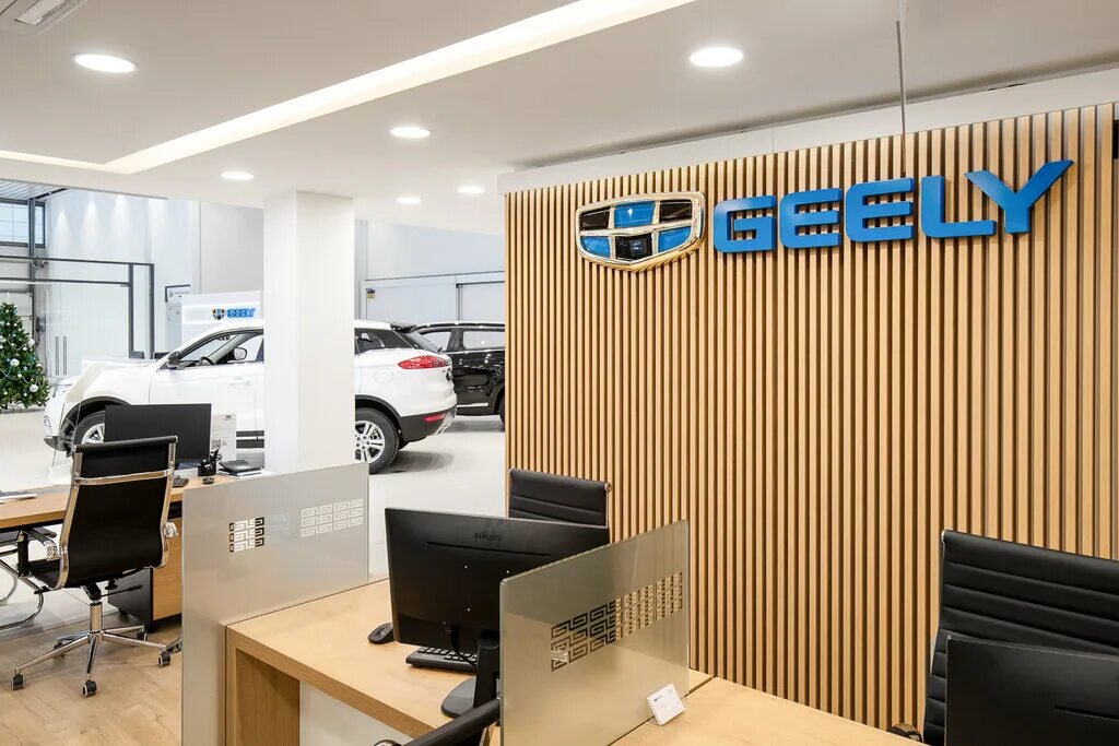 То джили спб. Серый geely atlas pro 1. С. Geely coolray 2022. Джили монжаро 2023.