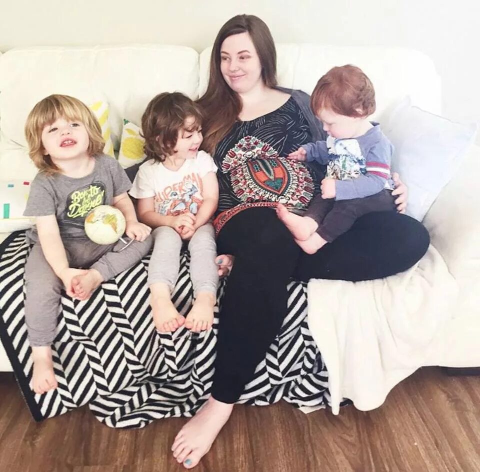 хочу четвертого ребенка. ребенок в семье. много младенцев. кортни уолдроп. семерняшки маккой.