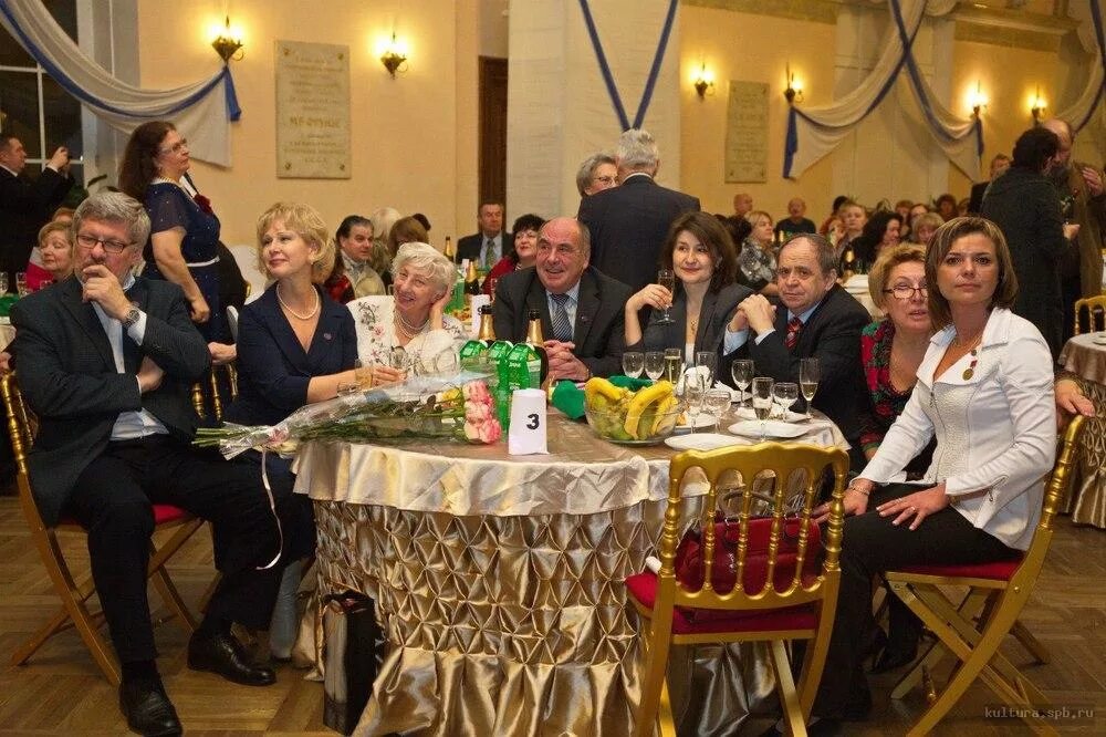 художественная премия петрополь. стасов дмитрий васильевич (1828-1918). деятели культуры спбспб. стасов дмитрий васильевич адвокат. памятник николаю 1 в санкт-петербурге презентация.