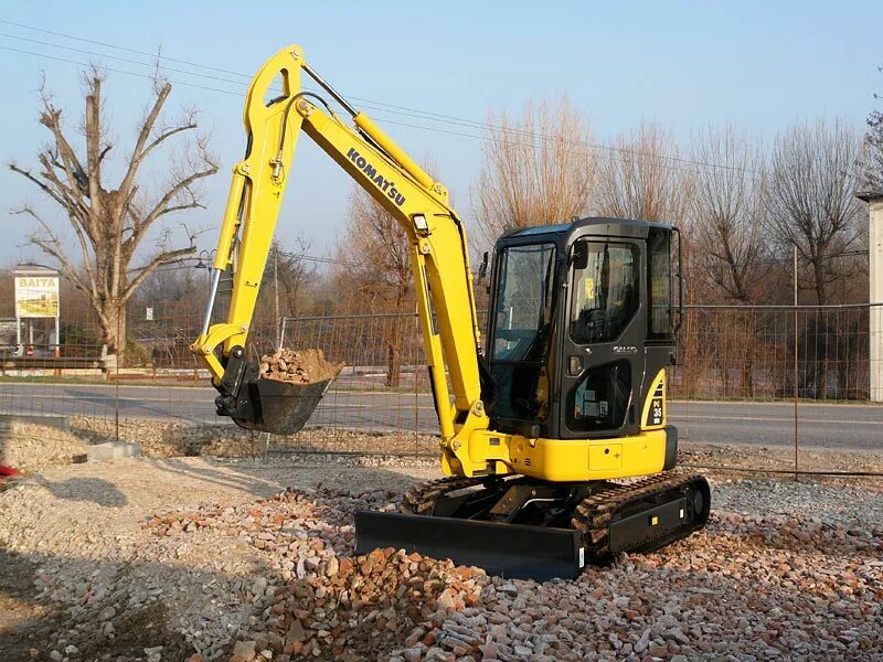 Мини экскаватор Komatsu pc35mr-3. Мини экскаватор Комацу 35. Komatsu PC 35 С гидромолотом. Мини-экскаватор Komatsu pc01-1. Экскаватор 3 тонны