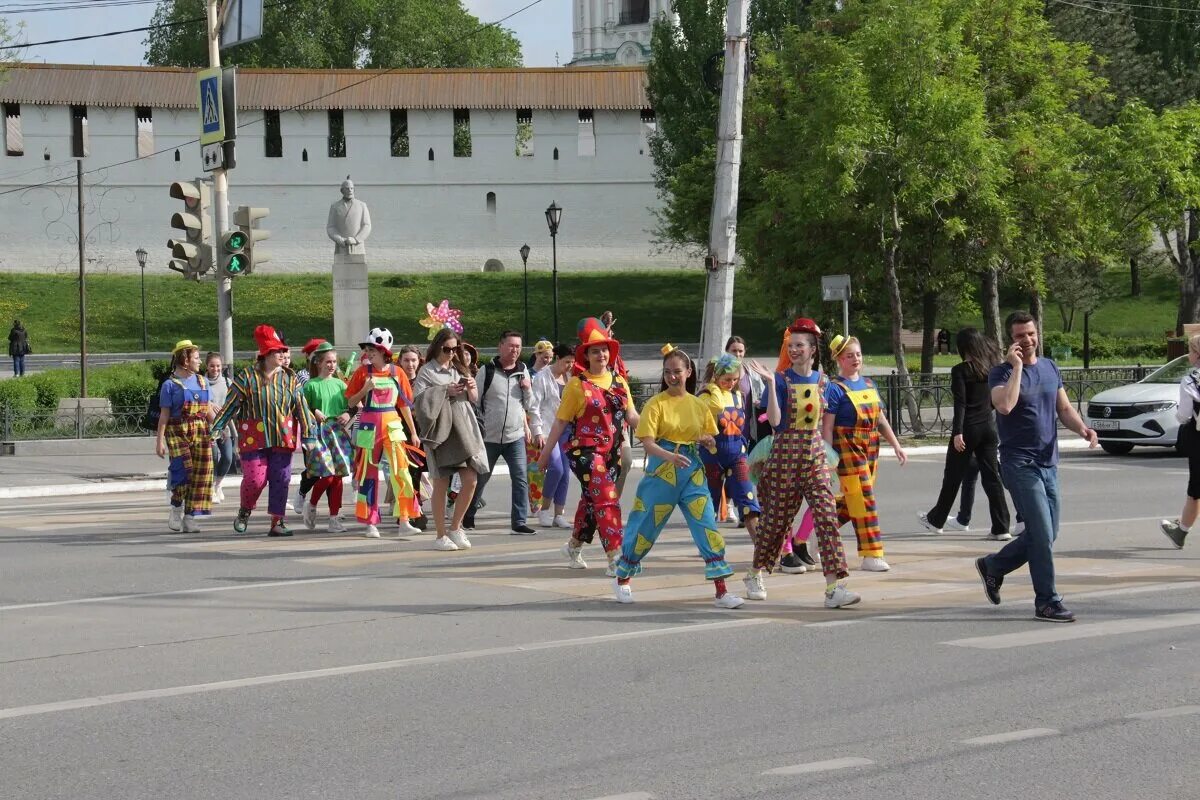 Работа в день астрахань. День города Астрахань. Мероприятия в Астрахани. Выходные Астрахань. День города Омск.