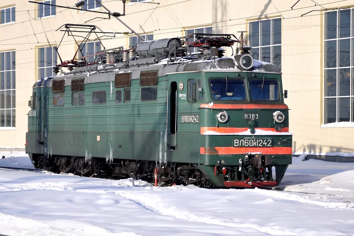 Электровоз в 12. Вл60 электровоз. Вл60кп-1242. Локомотив вл 60. Электровоз вл60 РЖД.