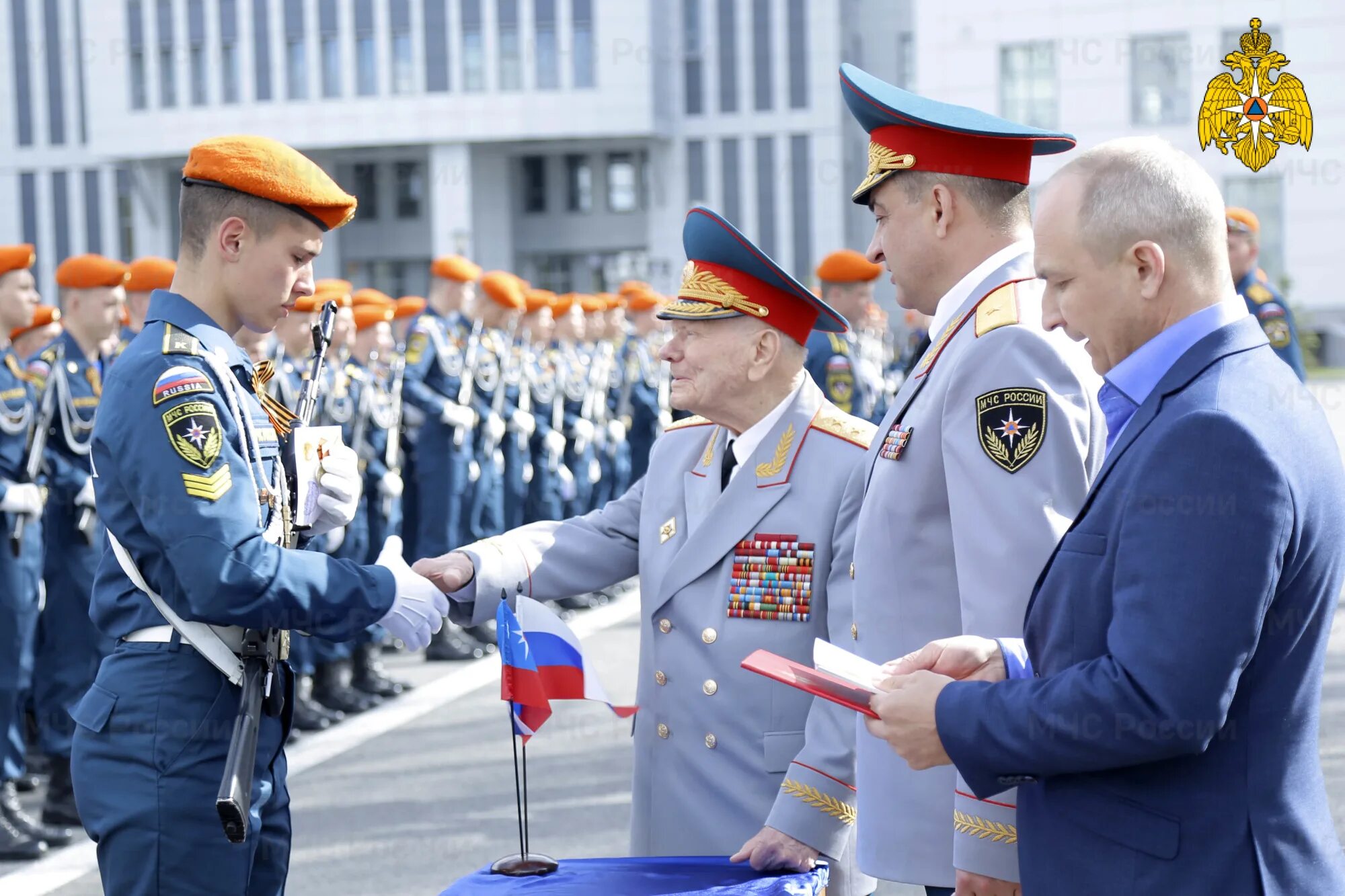 Академия гражданской защиты МЧС России. Панченков АГЗ МЧС. Академия МЧС Новогорск. Лейтенанты мчс россии