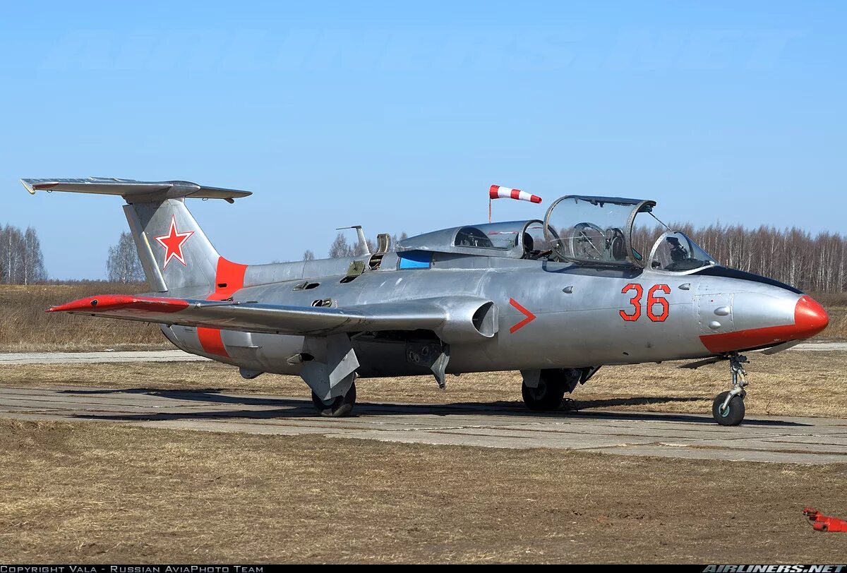 Aero l-29 Delfin. Самолет Aero l-29 Delfin. Л-29 Дельфин. Самолет л29(l29 Delfin) с СЛГ.