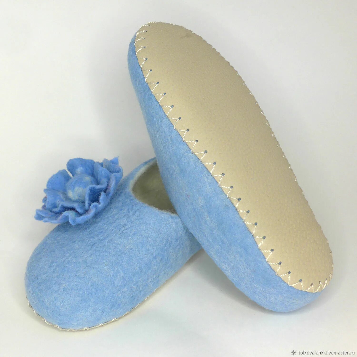 Красивые голубые тапочки. Тапочки женские синие. 3014w р. Тапки в цветочек. Тапочки домашние голубые.