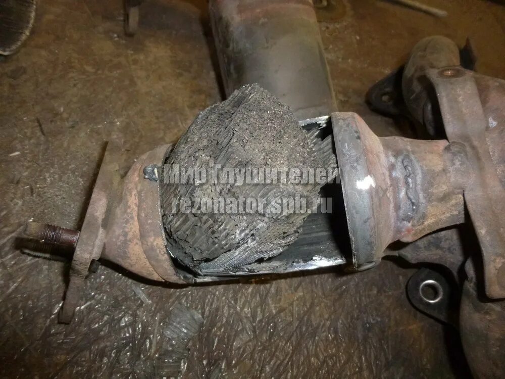 Катализатор пассат б5 1. Катализатор ауди а4 б6. Катализатор б6. Катализатор б6. 1k0254504bx.