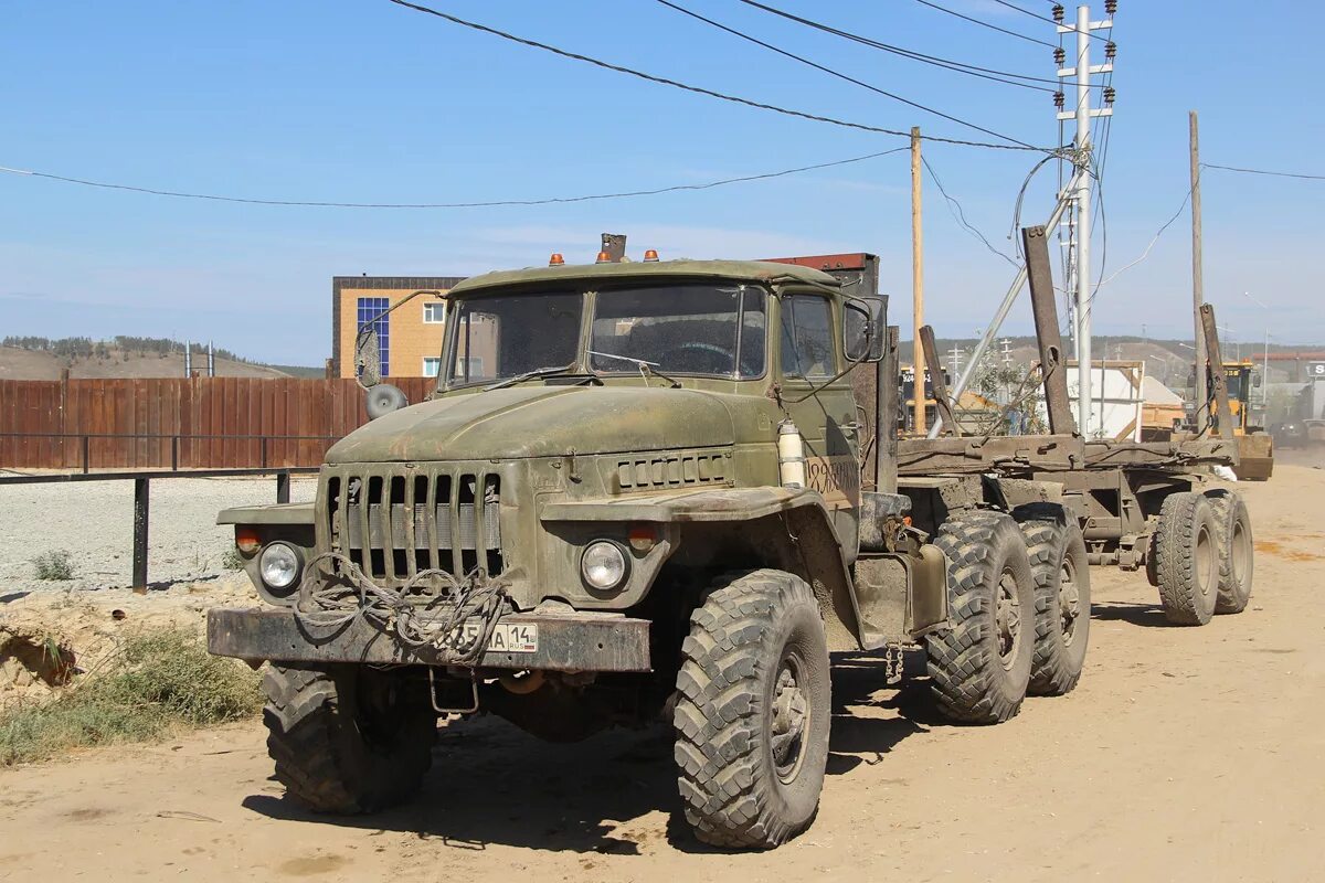 Газ 3308 армейский. Самосвал 6x6 зил-131. Дром забайкальский край урал. Зил 131 дизель чита. Зил 131 4х4.