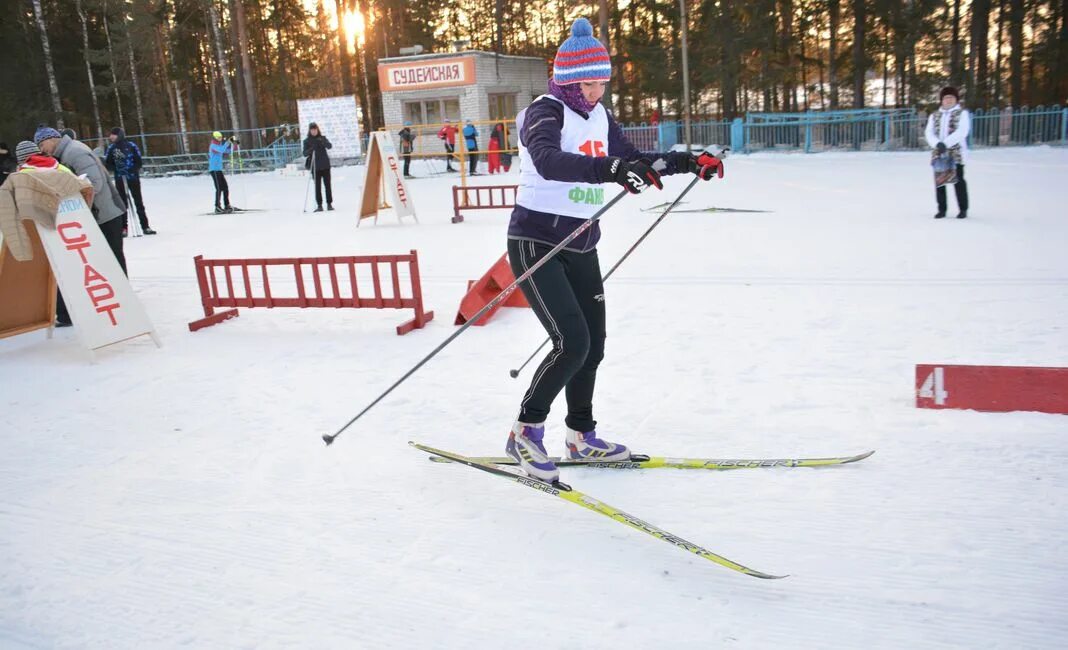 Бег на лыжах на 1 км. Лыжные гонки нормативы гто. Гто бег на лыжах нормативы. Гто лыжи 3 км. Лыжня россии 2023.