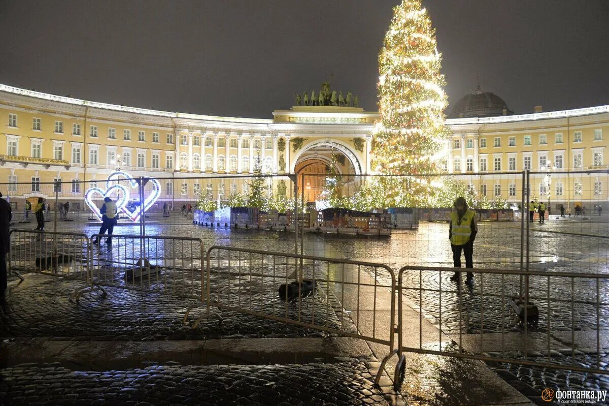 1 4 в петербурге. Невский проспект Санкт-Петербург 2023. Новогодний Питер. С новым годом Питер. Петербург новый год 2023.