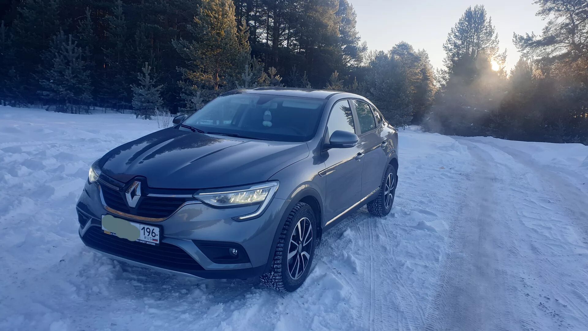 Авито рено полный привод. Рено аркана 1.6. Рено аркана 1.6 механика 4х4. Renault Arkana drive2. Аркана а878аа16.