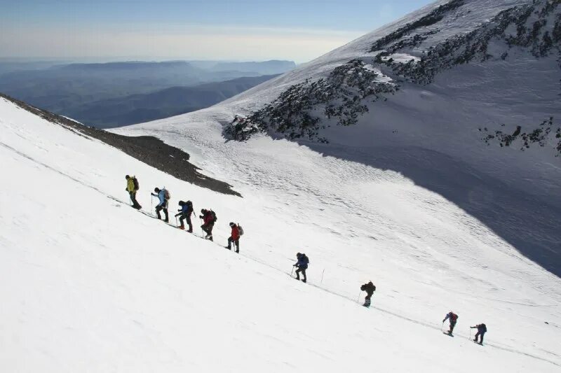 Министр мчс плато путорана. Ломы ульяновская область. Треккинг-прогулки татев. Adventure guide. Восхождение на эльбрус.