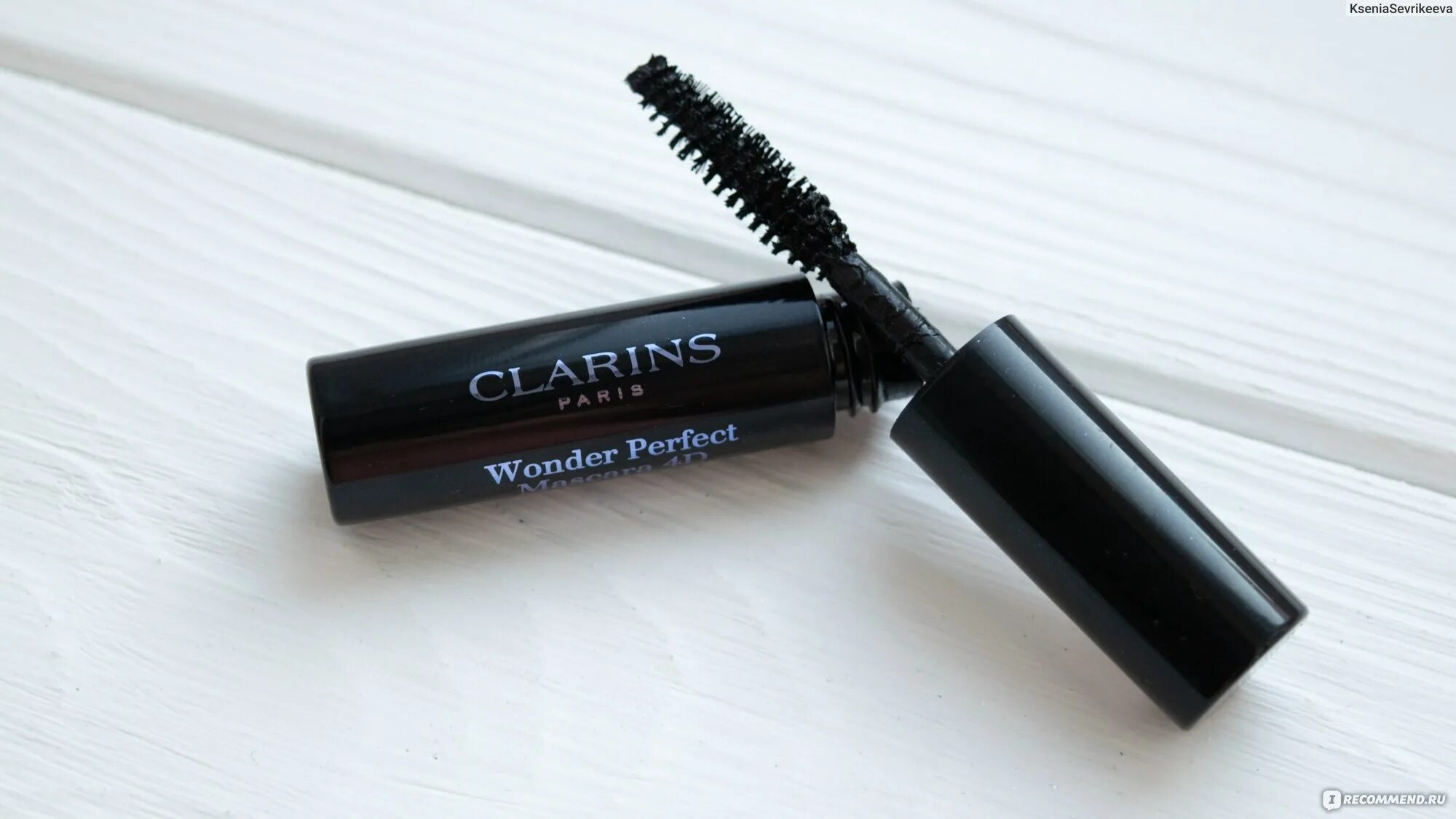 Тушь wonder perfect. Clarins Wonder perfect Mascara 4d Waterproof. Тушь Wonder perfect Mascara 4d. Clarins тушь для ресниц Wonder perfect Mascara 4d. Кларанс тушь 4д водостойкая.