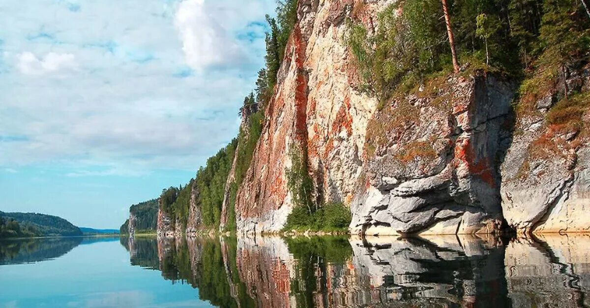 Скала писаница Оленьи ручьи. Уральские горы Свердловская область. Урал природа Свердловская область. Синегорье скала каменные ворота Свердловская область. В 2017 году в свердловской области