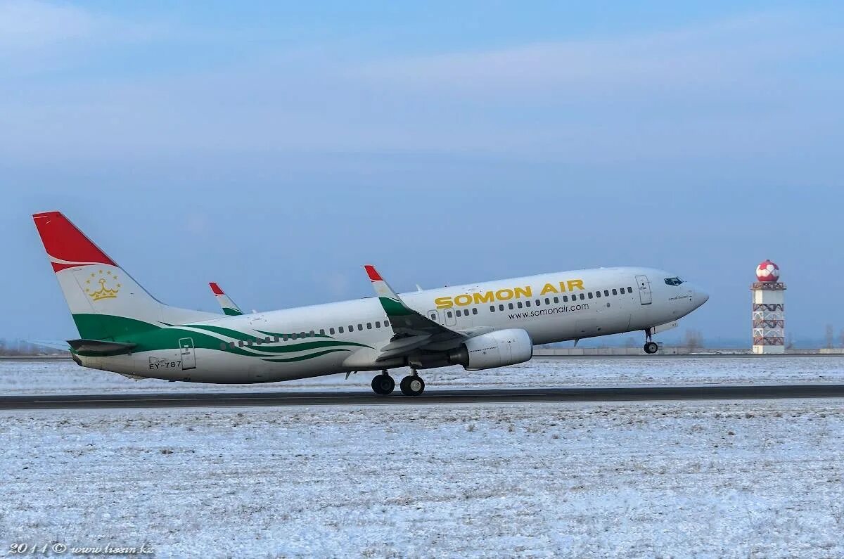 Авиабилеты купить сомон эйр. Сомон Эйр 737-800. Boeing 737-800 сомон Эйр. Boeing 737 сомон Эйр. Сомон Эйр Боинг 787.