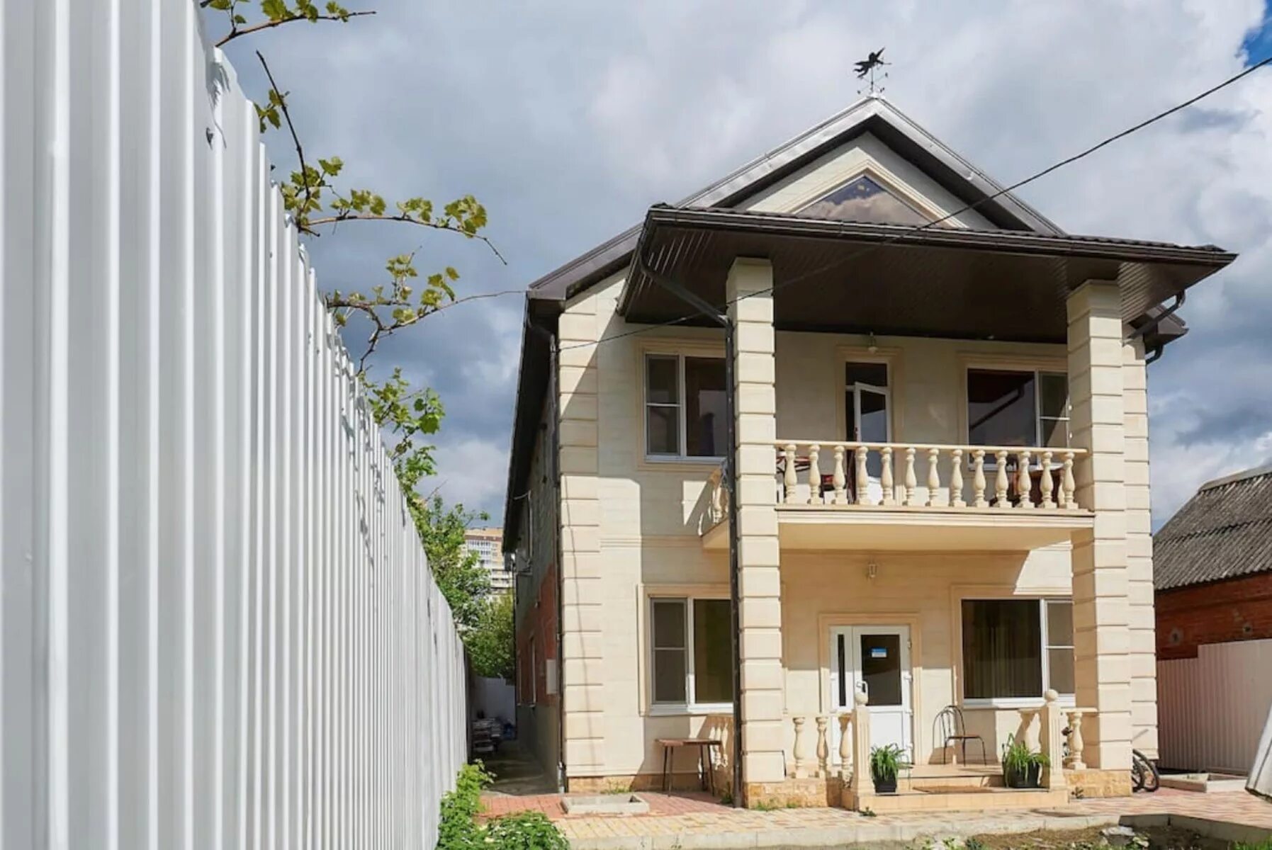 Homes краснодар. Парковая 10 краснодар. парковая улица краснодар. отель грац краснодар монтажников. краснодар улица парковая дом 5.