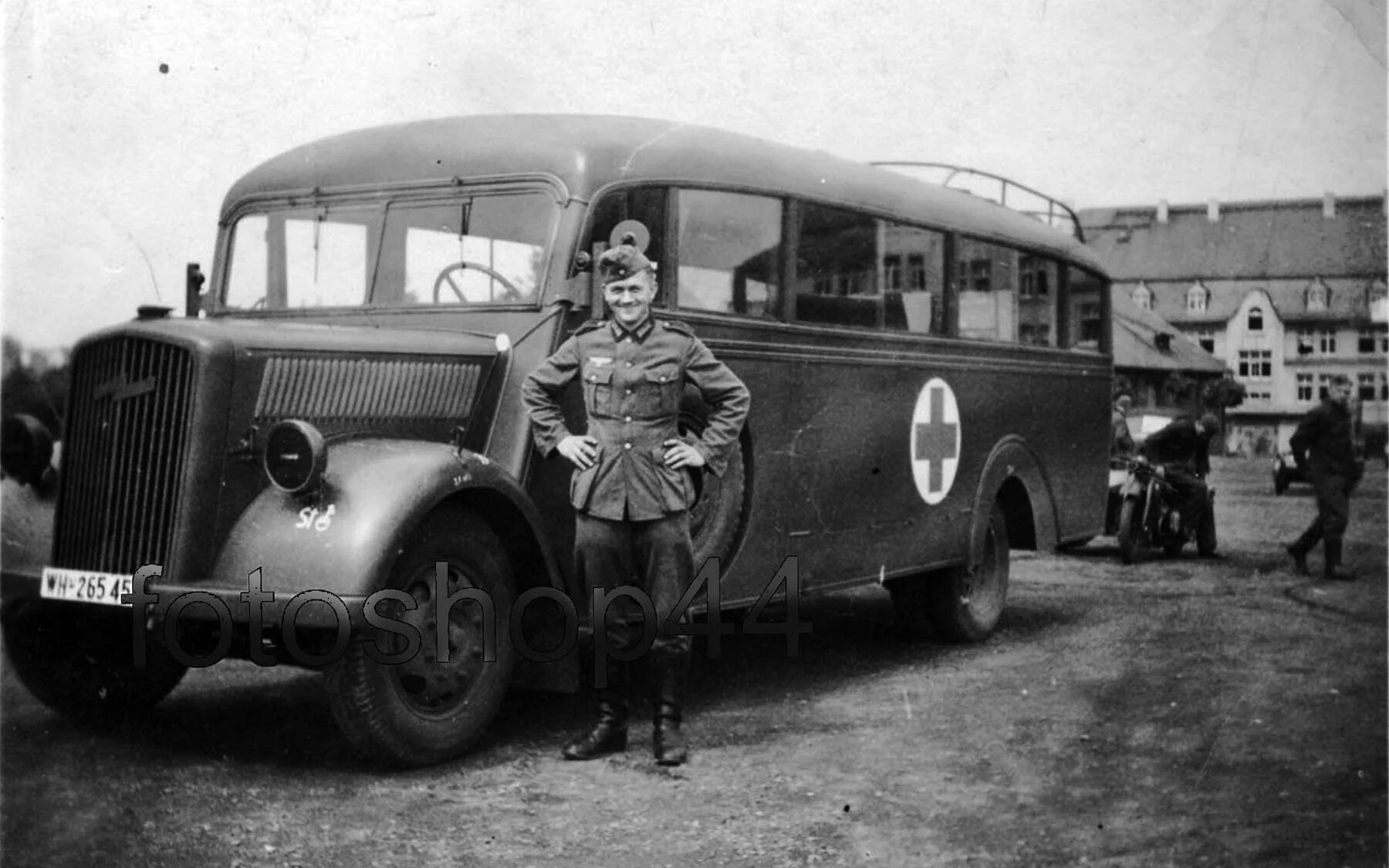 Opel Blitz Bus. Opel Blitz 1940 автобус. Опель блиц автобус вермахта. Bus Opel Blitz 1933.