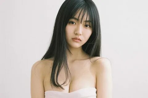 豊 田 ル ナ.美 バ ス ト の ぞ く"お す ま し 顔"多 め の グ ラ ビ ア が 最 高 す ぎ... 