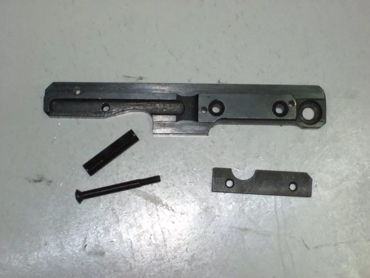 Планка пикатини на вепрь 308 супер. Вомз кронштейн боковой 076-02. Вепрь 308 ласточкин хвост. Кронштейн мвжи. Кронштейн эст база weaver-w вепрь 1в.