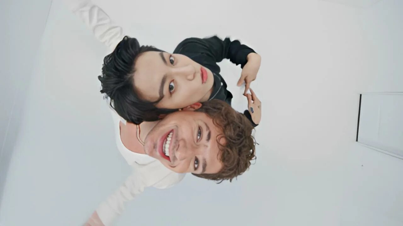 Puth left and right. Чарли пут и чонгук. charlie puth - left and right (feat. jung kook of bts). charlie puth jungkook left and right. чарли пут и чонгук скандал.