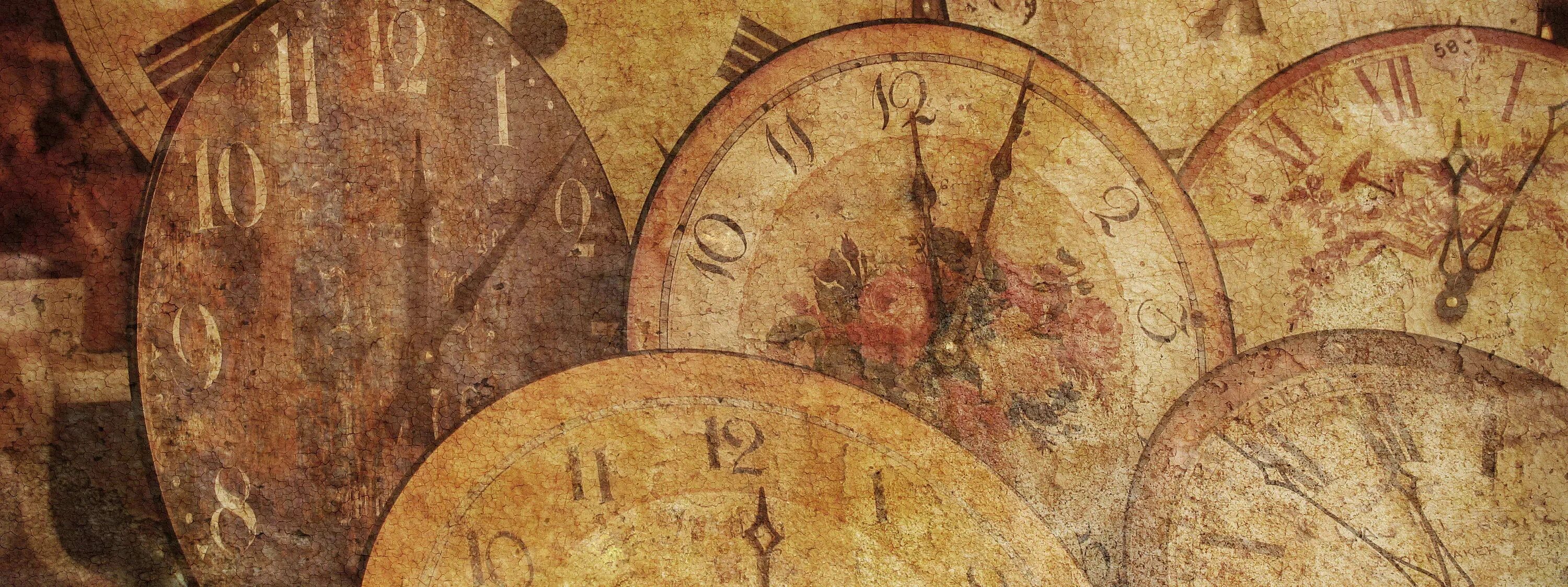 Включи прошлые часы. Древние часы. Часы в живописи абстракция. Обои на рабочий стол часы. Старинные часы на стене.