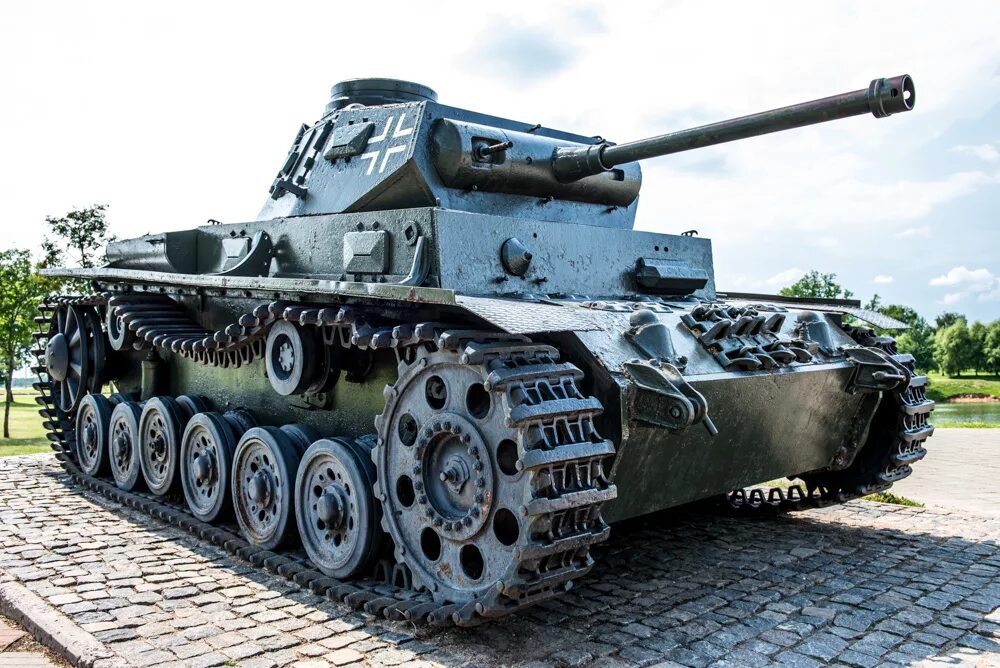 Т3 танк вермахта. Немецкий танк pz 3. Т 3а. Pz 4 f1. Т-3 танк германия.