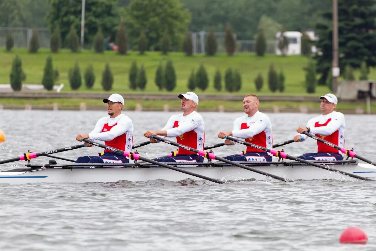 Rowed ru. Гребцы Академическая гребля. Гребной спорт Академическая гребля. Распашная гребля.