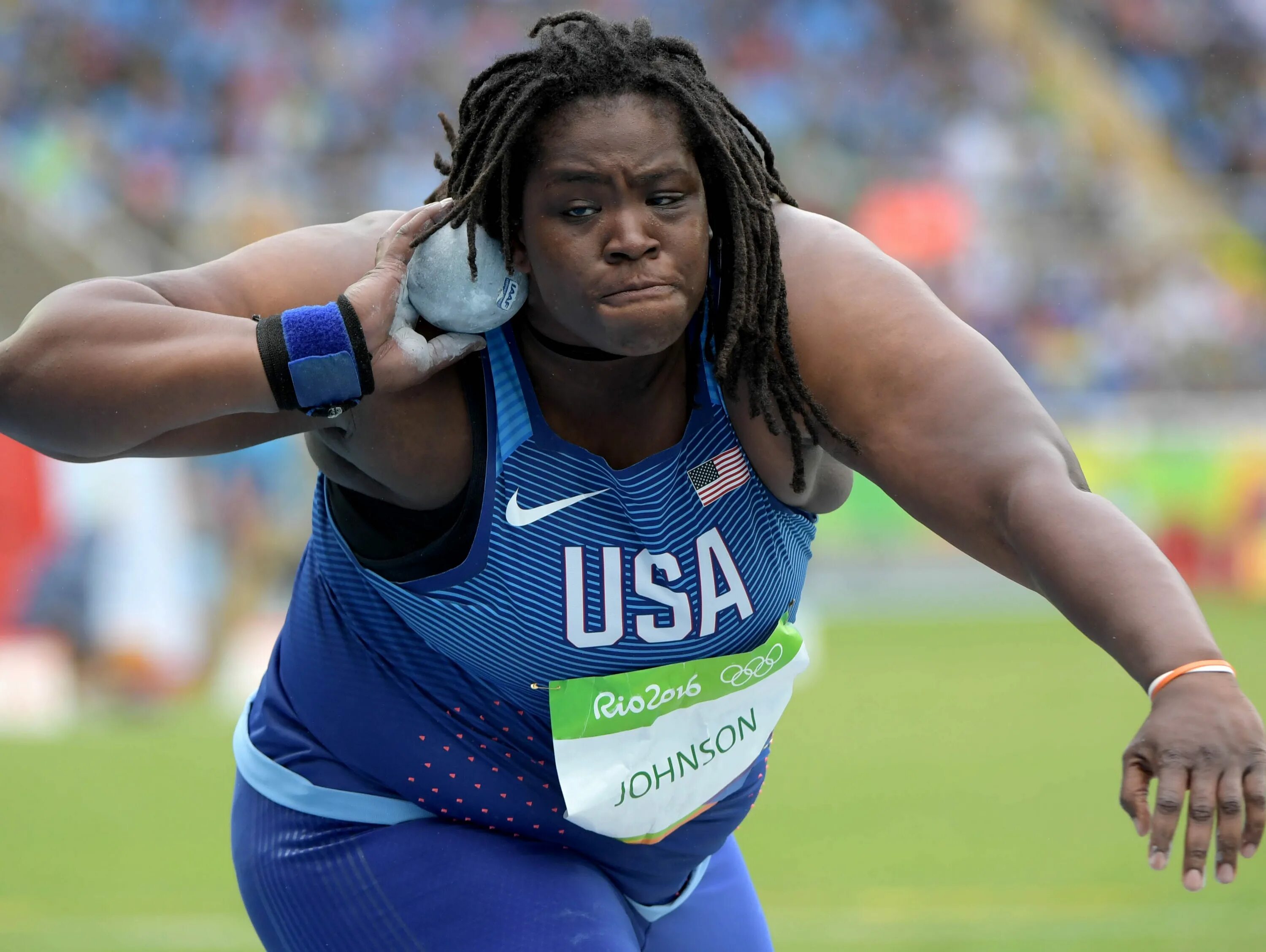Райан краузер легкая атлетика. Анна омарова толкание ядра. Пелешенко лариса толкание ядра. Евгения колодко толкание ядра. Ядрей.