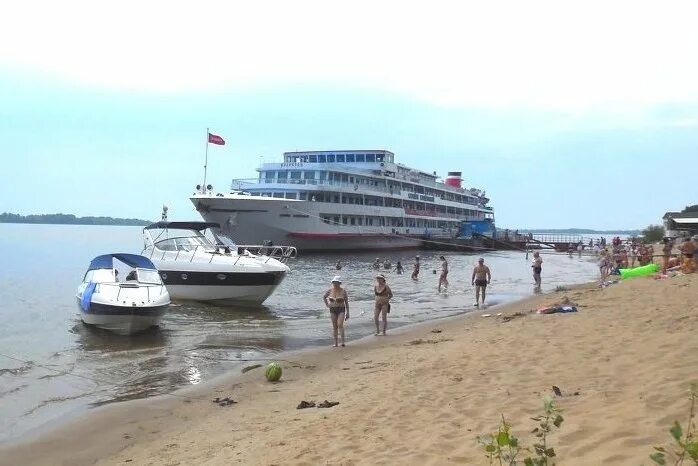 Камтур турфирма пермь речные. Теплоходы кама тревел. Теплоход урал. Путёвки на теплоходе из перми. Камтур турфирма пермь речные.