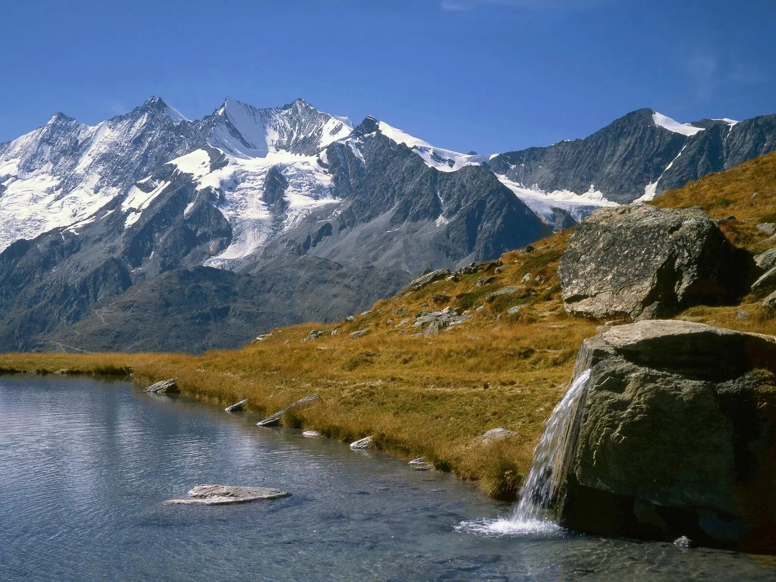 Как называется равнина на горе. Горные равнины Швейцарии. Горы России. Фото гор России. Фото гор и равнин.