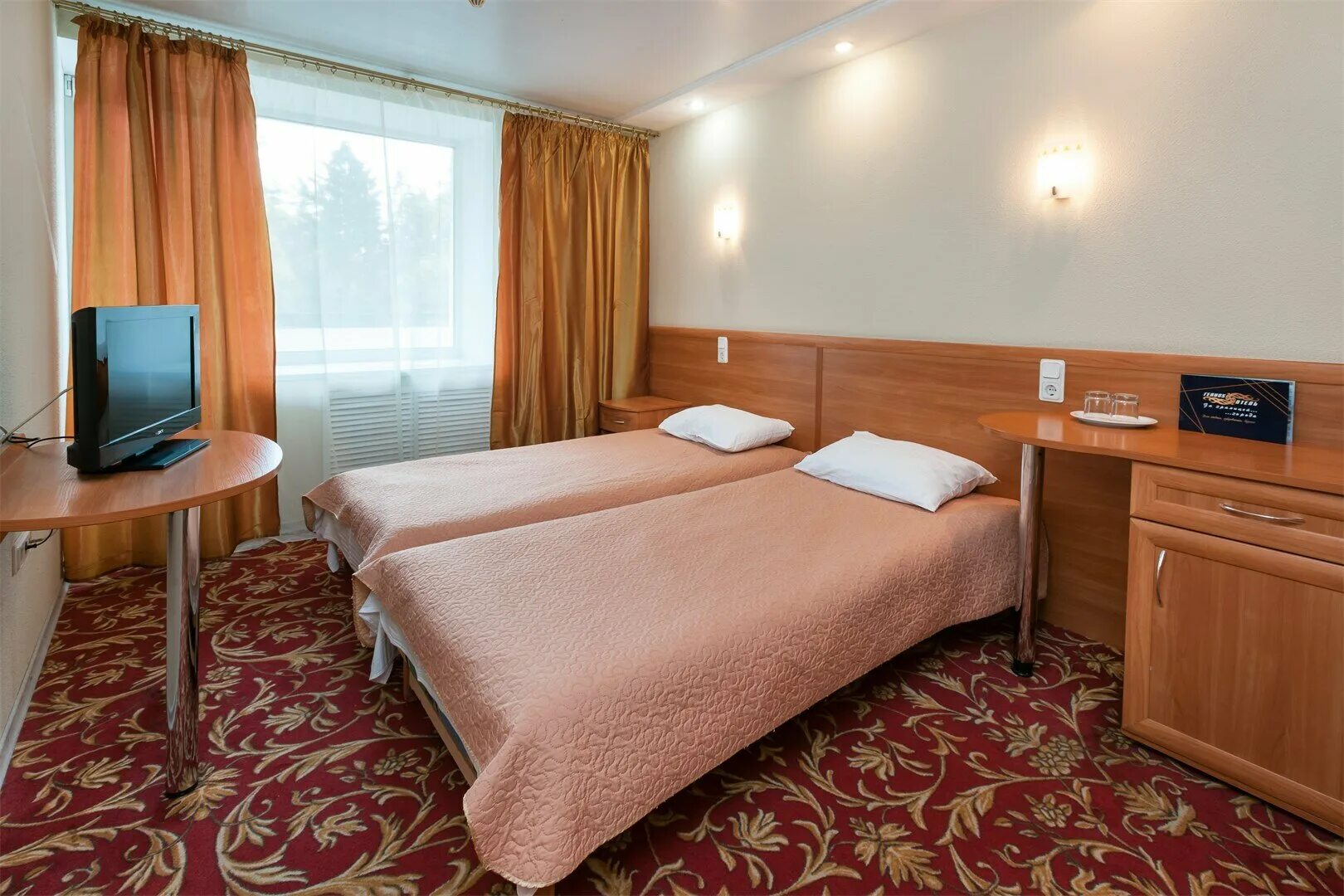 отели с питанием ленинградская область. отели с питанием ленинградская область. отель русь 4 санкт-петербург. ладога питер гостиница. гостиница джуниор санкт петербург.