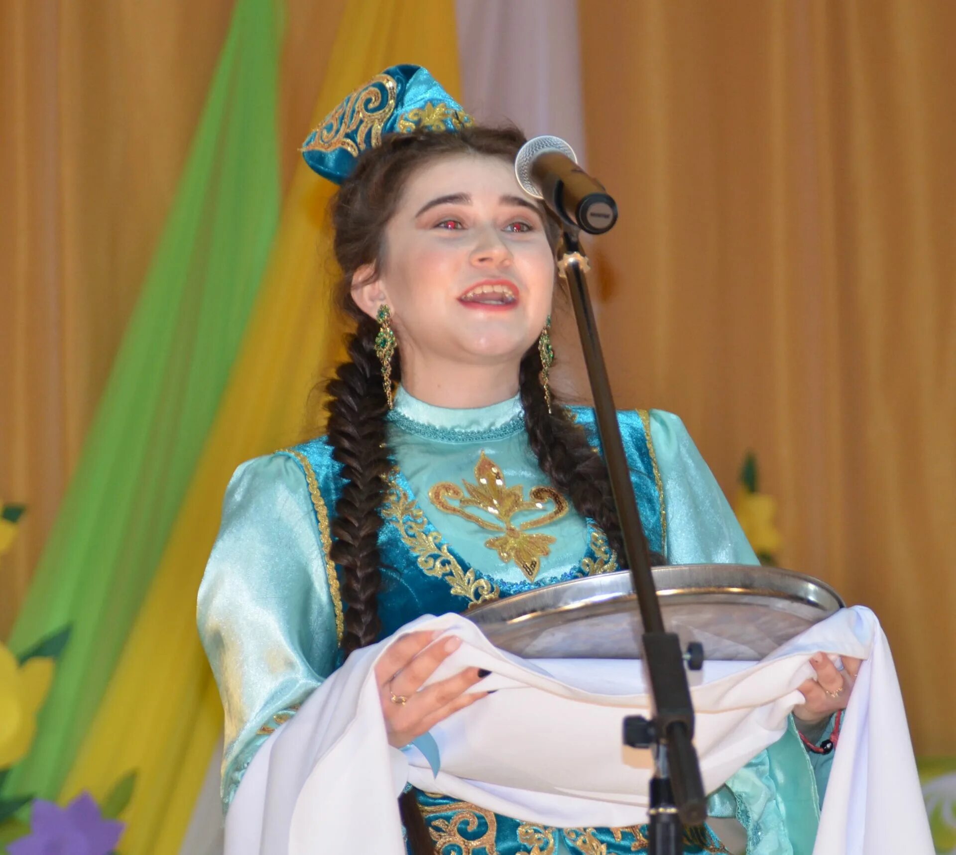 Конкурс татарских песен. Тамтарески конкурс. татарские конкурсы. конкурс татар кызы. кызлар.