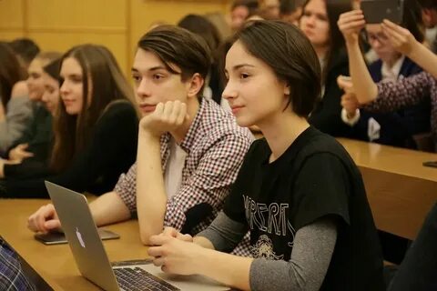 Поступить на журналиста после 11 класса