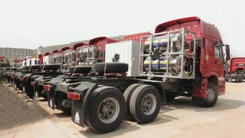 Ситрак на газу. Sitrak тягач 4x2. Ситрак на газу. Тягач sitrak c7h 4x2. Тягач man sitrak.